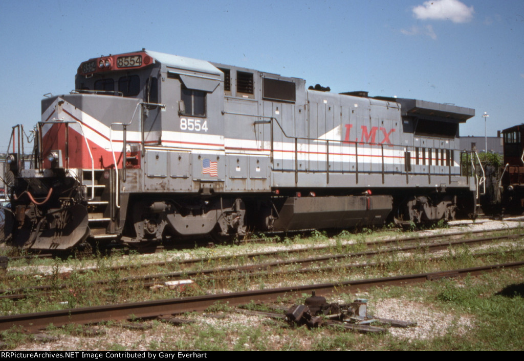 LMX B39-8E #8554 - Locomotive Management Leasing (GE)